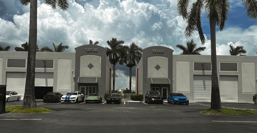 More Photos Of 13550 NW 107th Ave, Hialeah Gardens Warehouse For Lease