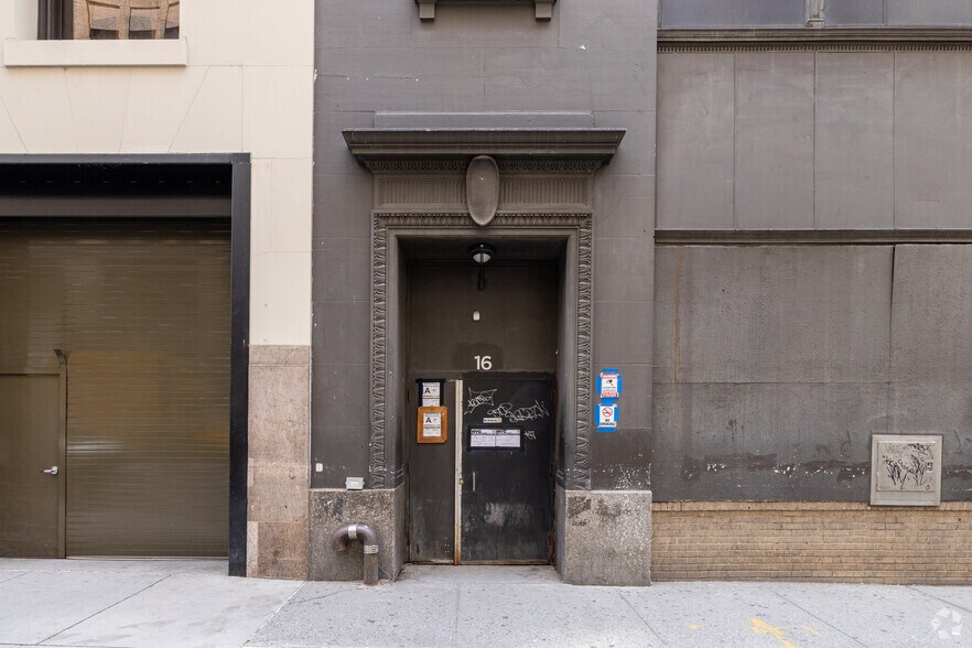 More Photos Of 16-18 W 39th St, New York Loft Creative Space For Lease