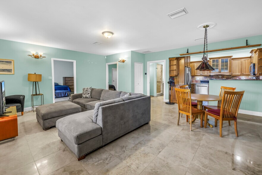 More Photos Of , Tampa Multifamily For Sale