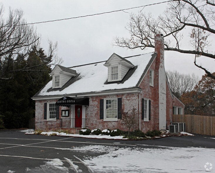 More Photos Of 616 Dolley Madison Rd, Greensboro Restaurant For Sale