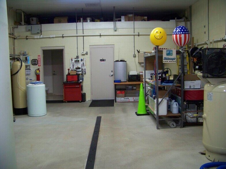 102 Enterprise Ave, Carrollton, GA 30117 Carwash For Sale