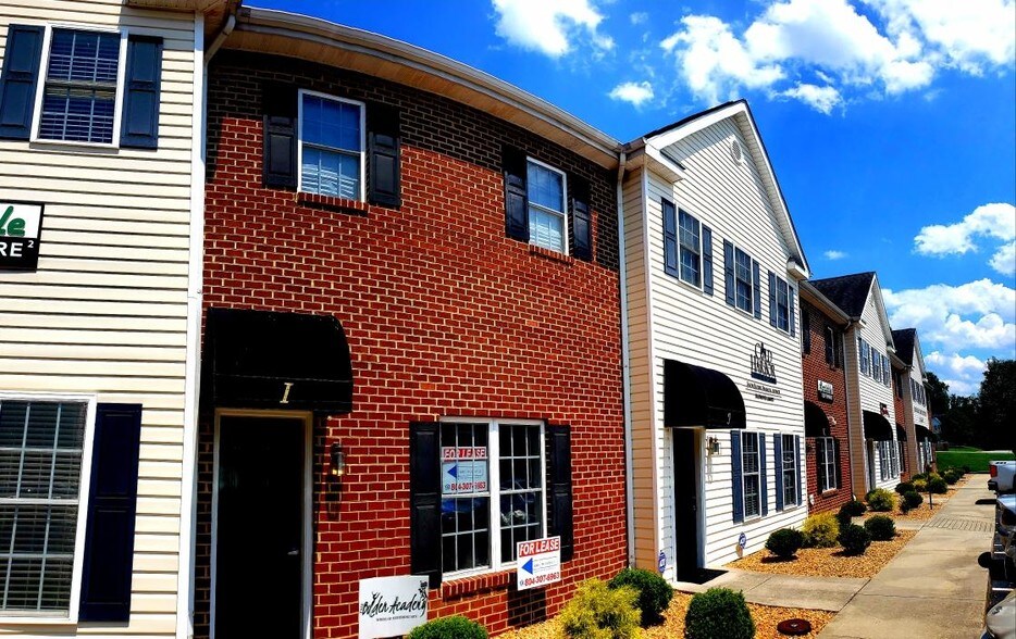 More Photos Of 8052 Elm Dr, Mechanicsville Office For Lease