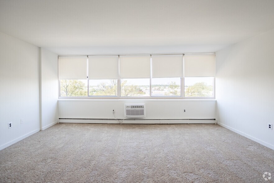 More Photos Of 5105 N Park Dr, Pennsauken Apartments For Lease