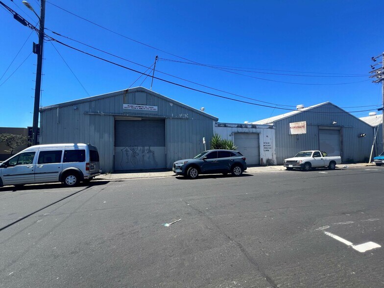 More Photos Of 101-143 Market St, San Rafael Service For Lease