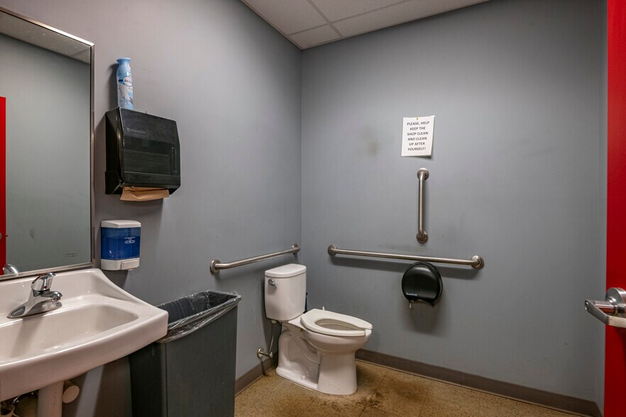 More Photos Of 784 Memorial Hwy, Oley Industrial For Sale