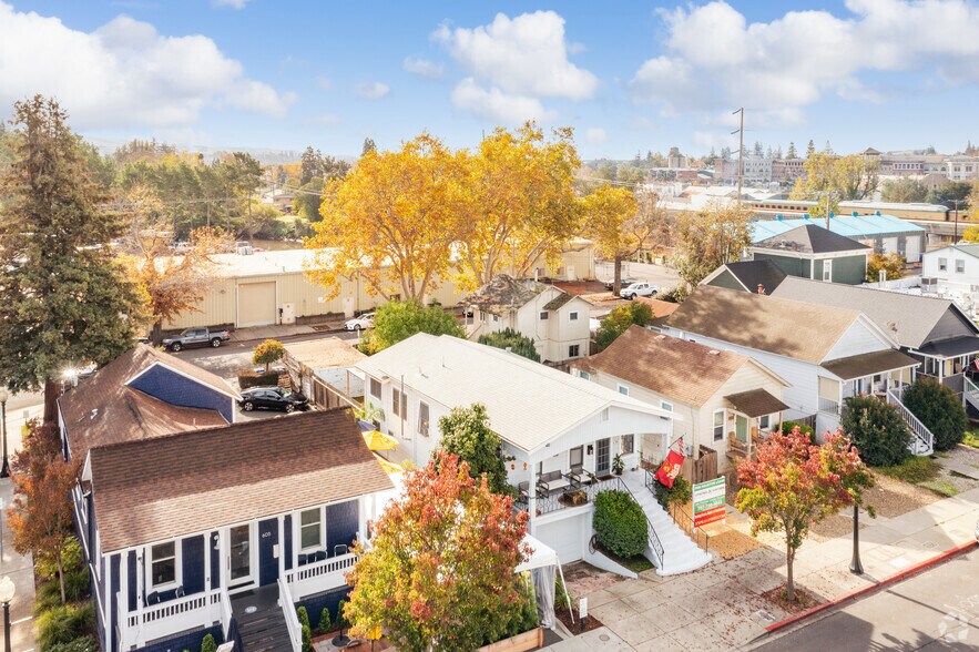 More Photos Of 611 1st St, Napa Storefront Retail Office For Sale