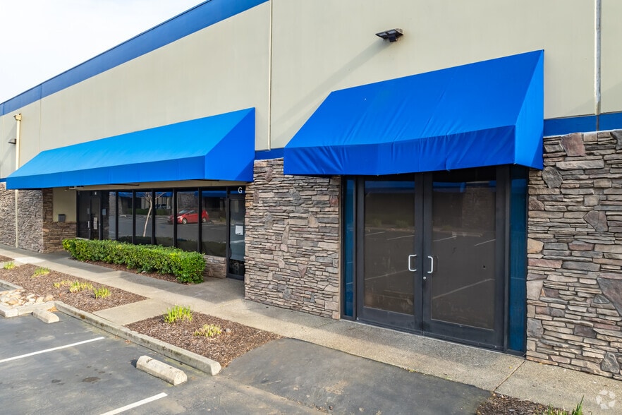 More Photos Of 3301 Sunrise Blvd, Rancho Cordova Unknown For Lease