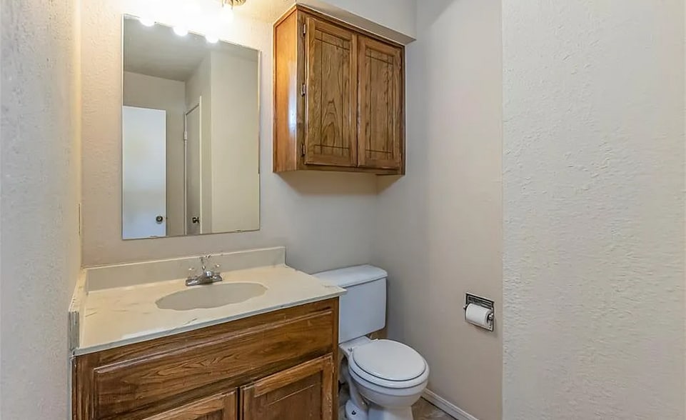 More Photos Of 812 Two Forty Pl, Oklahoma City Apartments For Sale