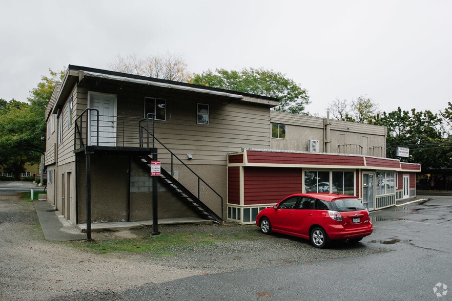 More Photos Of 9103 Glover Rd, Langley Storefront Retail Residential For Lease