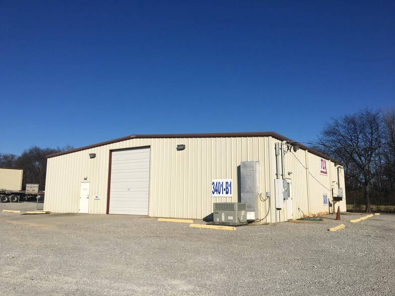 More Photos Of 3401 Highway 20, Decatur Unknown For Lease