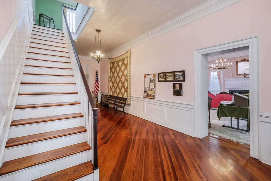 More Photos Of 163 Old Buncombe Rd, Union Specialty For Sale