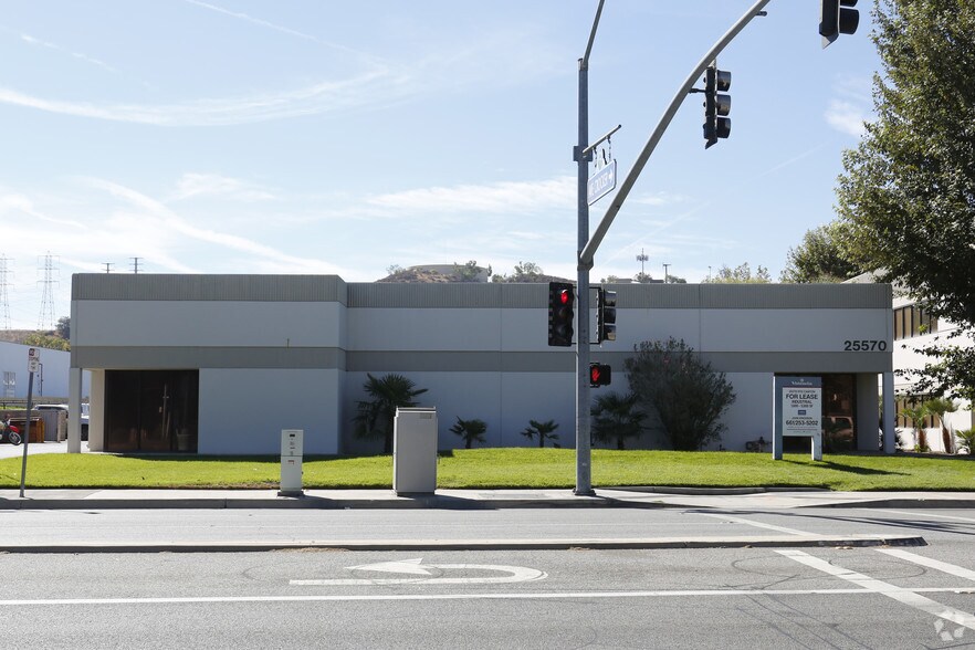 More Photos Of 25570 Rye Canyon Rd, Valencia Warehouse For Lease