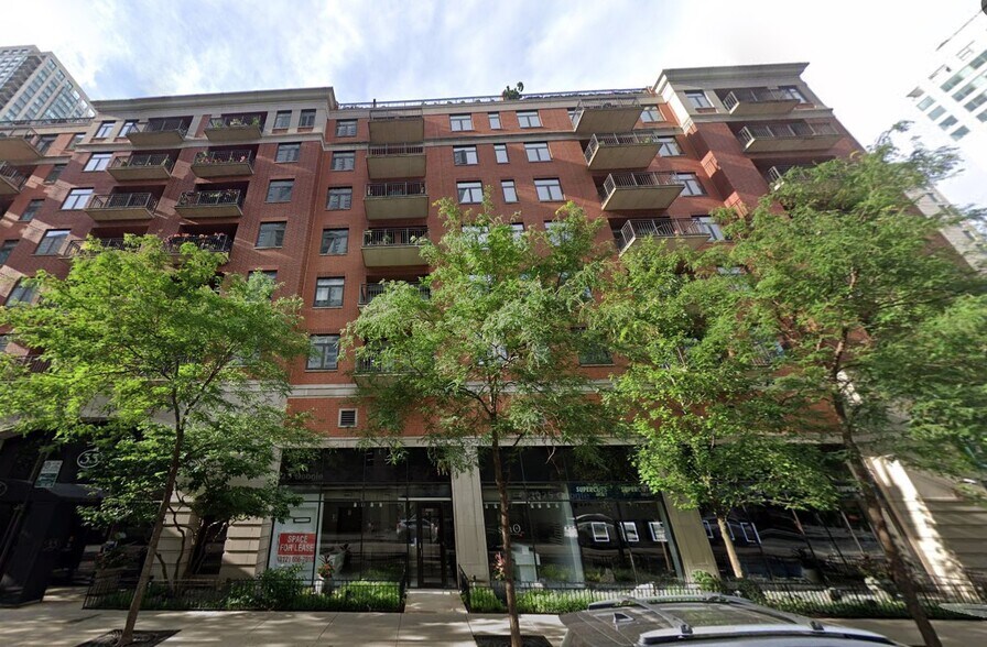 More Photos Of 33 W Huron St, Chicago Apartments For Lease