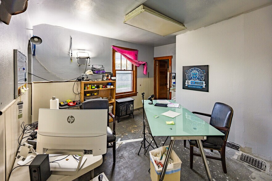 More Photos Of 100 E 28th St, Cheyenne Apartments For Sale