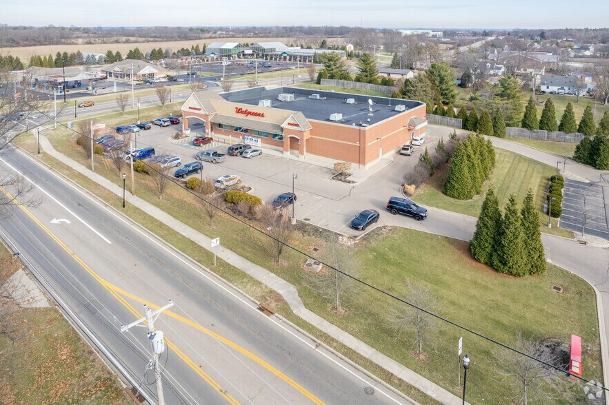 More Photos Of 6330 Cincinnati Dayton Rd, Liberty Township Drugstore For Sale