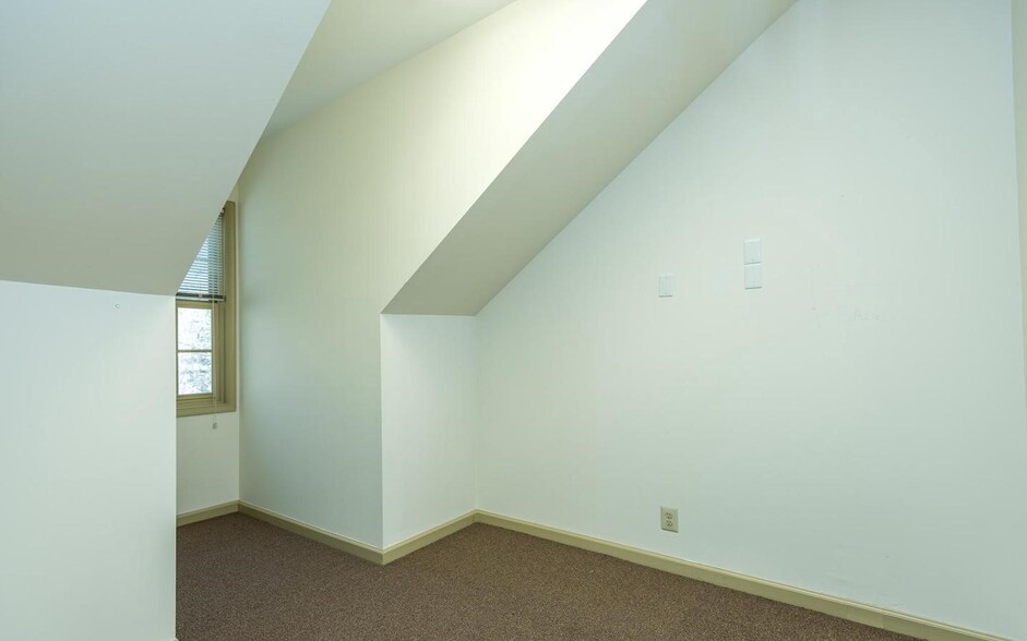 More Photos Of 3900 Mechanicsville Rd, Doylestown Loft Creative Space For Sale