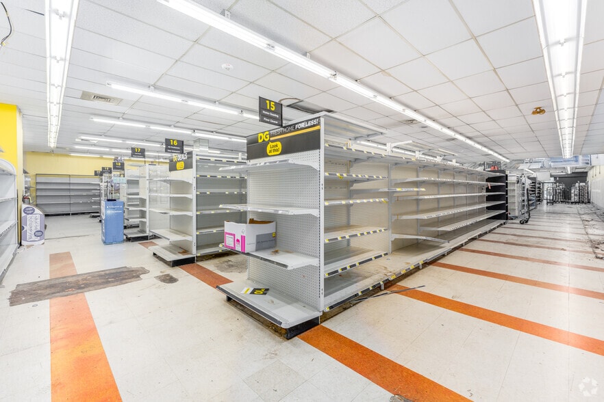 More Photos Of 3828 Eastern Ave, Baltimore Storefront For Sale