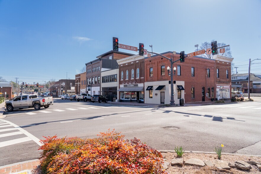More Photos Of 2133 W Madison Ave, Athens Apartments For Sale