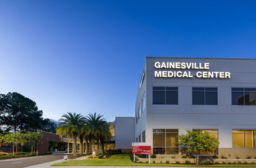 More Photos Of 6420 W Newberry Rd, Gainesville Medical For Lease