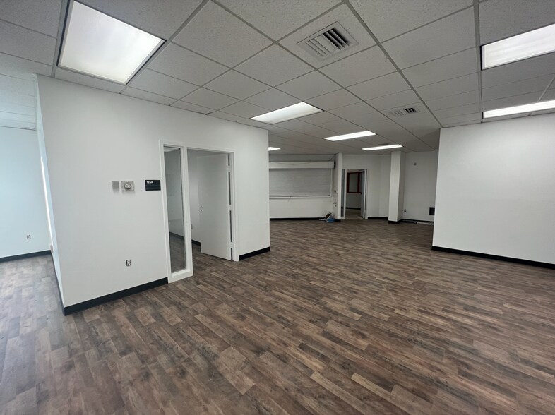 More Photos Of 275 Portsmouth Ave, Stratham Light Manufacturing For Sale