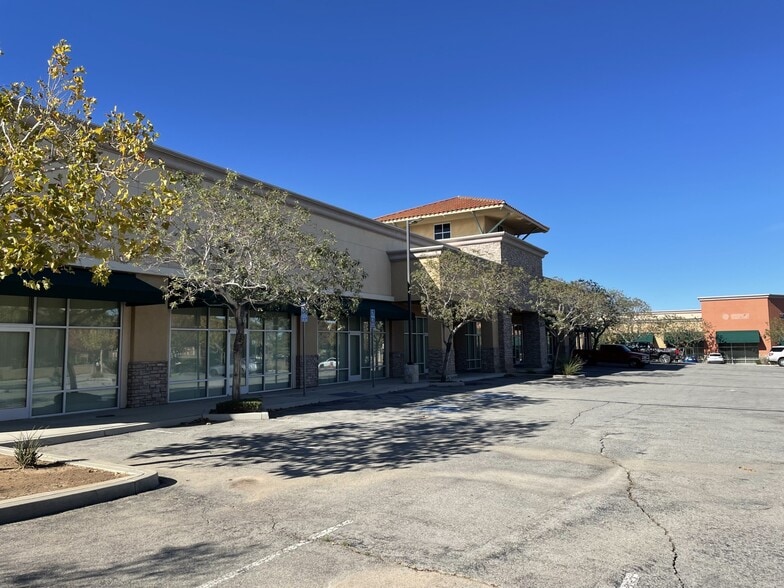 More Photos Of 450-460 W Palmdale Blvd, Palmdale Freestanding For Sale