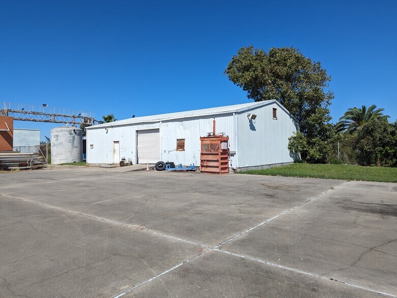 More Photos Of 230 Maddox, Aransas Pass Industrial For Sale
