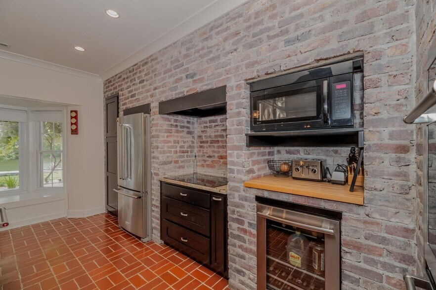 More Photos Of 1060 Paint Rock Ferry Rd, Kingston Specialty For Sale