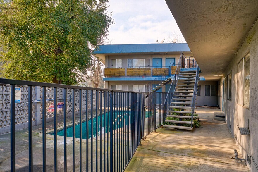 More Photos Of 1143 43rd Ave, Sacramento Apartments For Sale