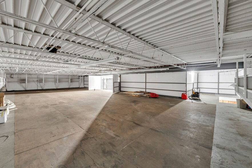 More Photos Of 2712-2716 Nevada Ave, Norfolk Research And Development For Lease