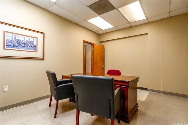 More Photos Of 850 Simon Rd, Conway Office For Sale