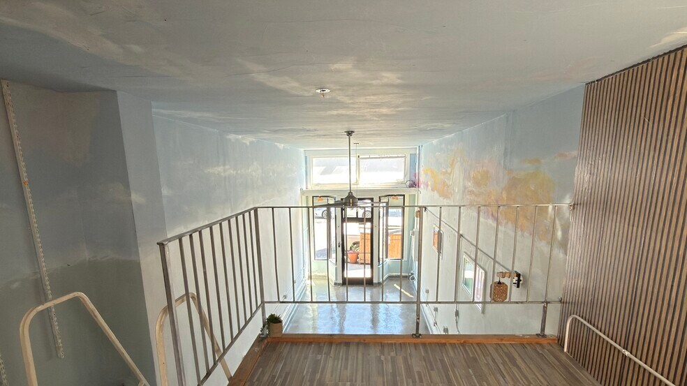 More Photos Of 5329 Fairfax Ave, Oakland Storefront For Lease