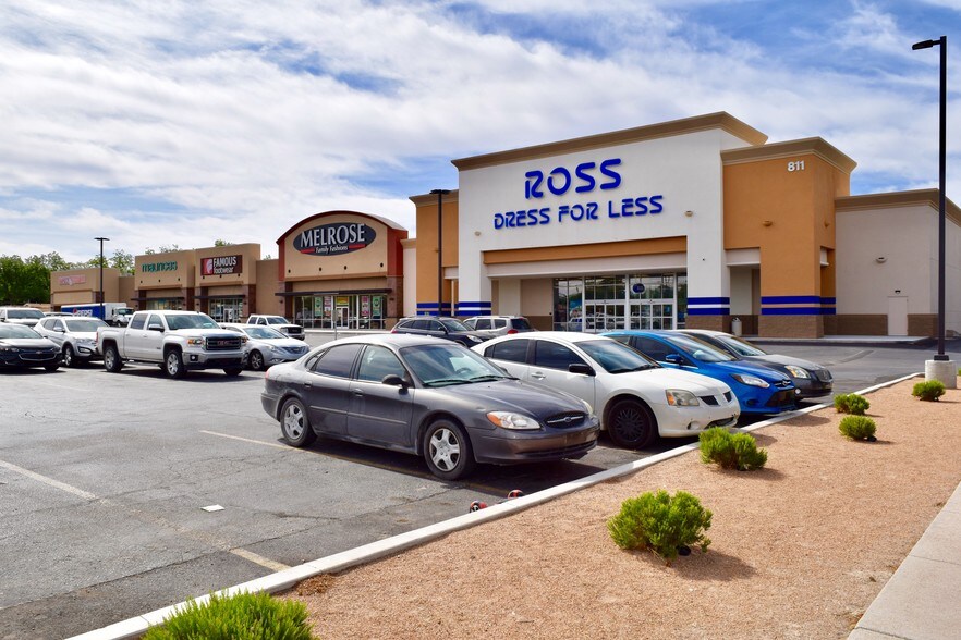More Photos Of 801-811 W Pierce St, Carlsbad Department Store For Sale