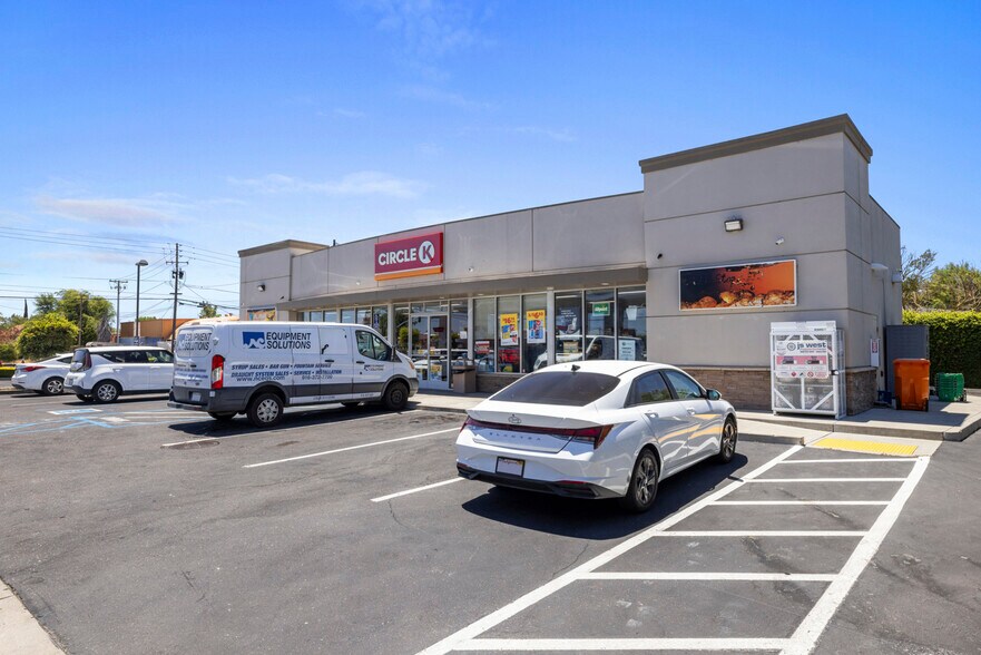 More Photos Of 2115 W Yosemite Ave, Manteca General Retail For Sale