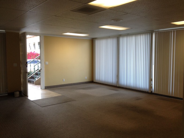 More Photos Of 421 N Brookhurst St, Anaheim Office For Lease