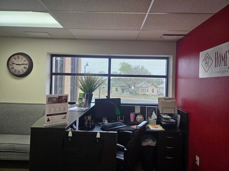 More Photos Of 635 W Corona St, Pueblo Loft Creative Space For Lease
