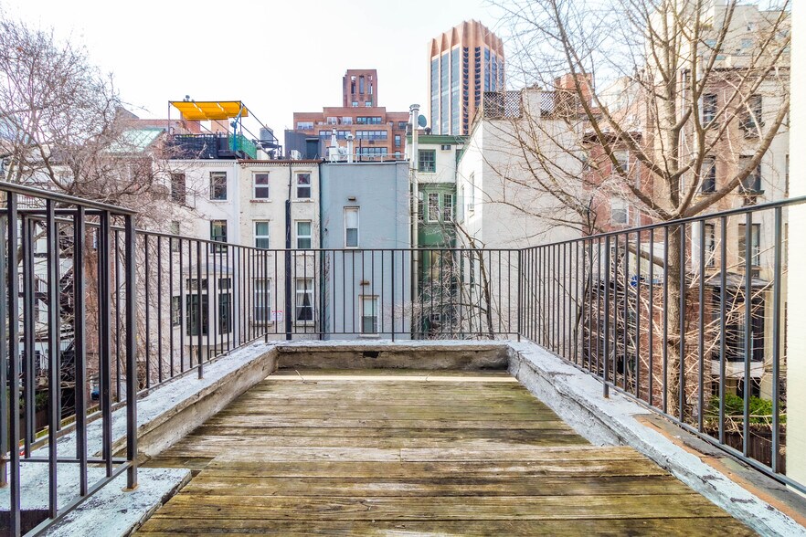 More Photos Of 114 E 37th St, New York Apartments For Sale