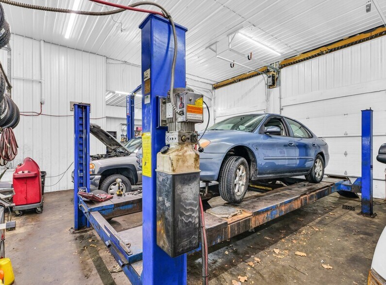 More Photos Of 507 S Tanner St, Rantoul Auto Repair For Sale