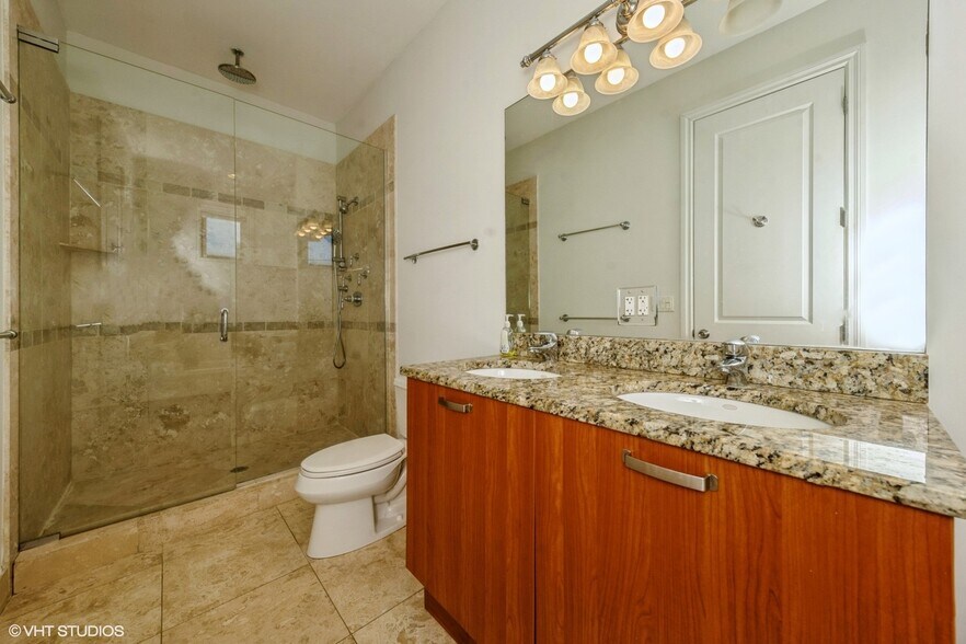 More Photos Of 4012 S Indiana Ave, Chicago Apartments For Sale