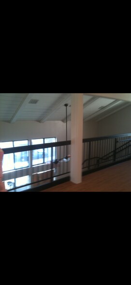 More Photos Of 1920 5th St, Simi Valley Freestanding For Lease