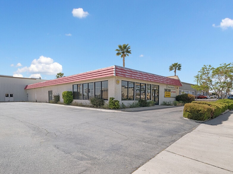 More Photos Of 13815 Park Ave, Victorville Warehouse For Lease