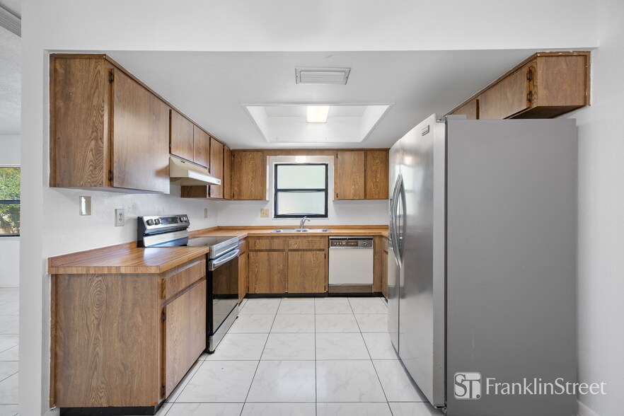 More Photos Of , Oldsmar Multifamily For Sale