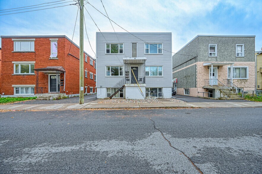 More Photos Of 156 Dagmar Av, Vanier Apartments For Sale