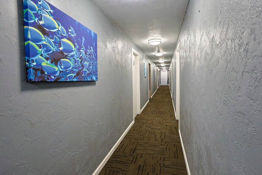 More Photos Of 754 SW Coast Hwy, Newport Hotel For Sale