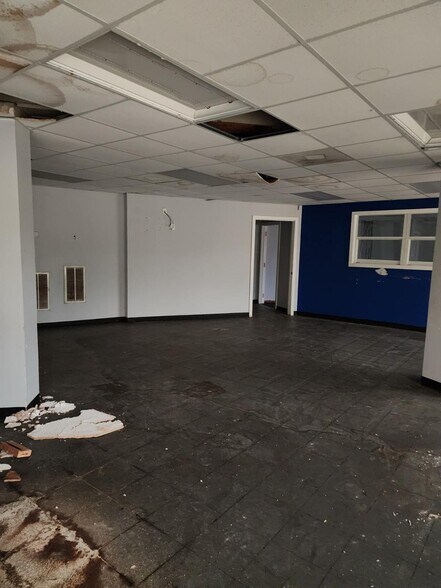 More Photos Of 1383 Gulf To Bay Blvd, Clearwater Unknown For Lease