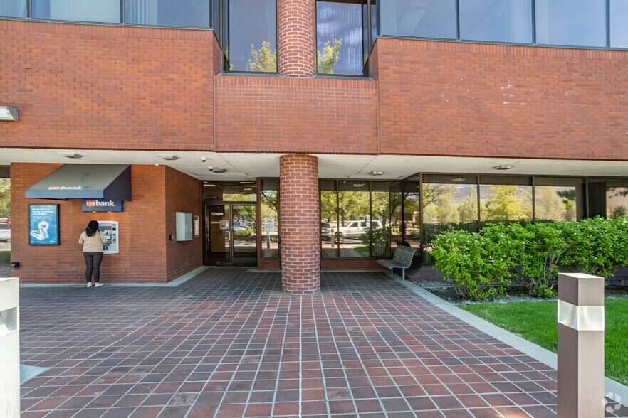 More Photos Of 5190 Neil Rd, Reno Office For Lease
