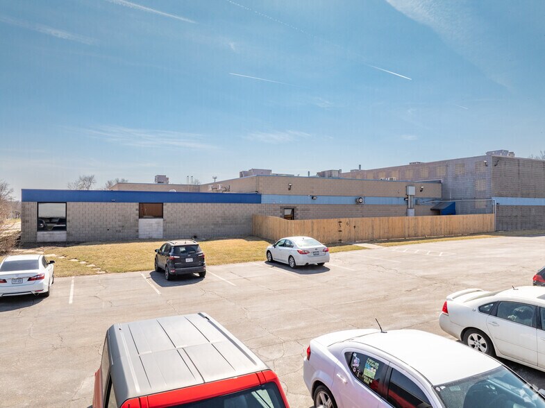 More Photos Of 4130 S 94th St, Omaha Manufacturing For Lease