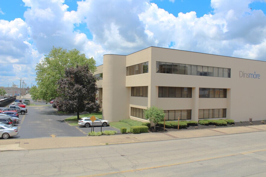 More Photos Of 611 3rd Ave, Huntington Office For Sale