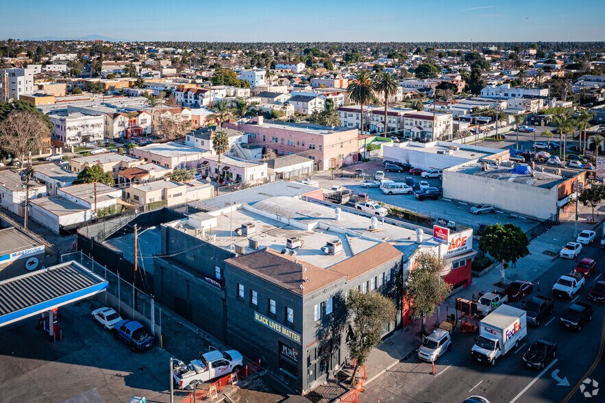 More Photos Of 2614 Crenshaw Blvd, Los Angeles Loft Creative Space For Lease