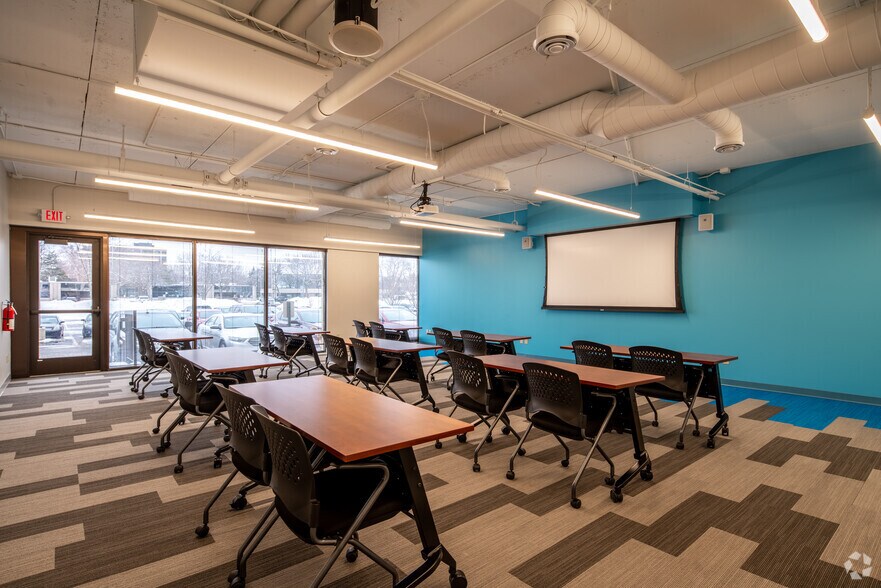 More Photos Of 7300 Metro Blvd, Edina Office For Lease