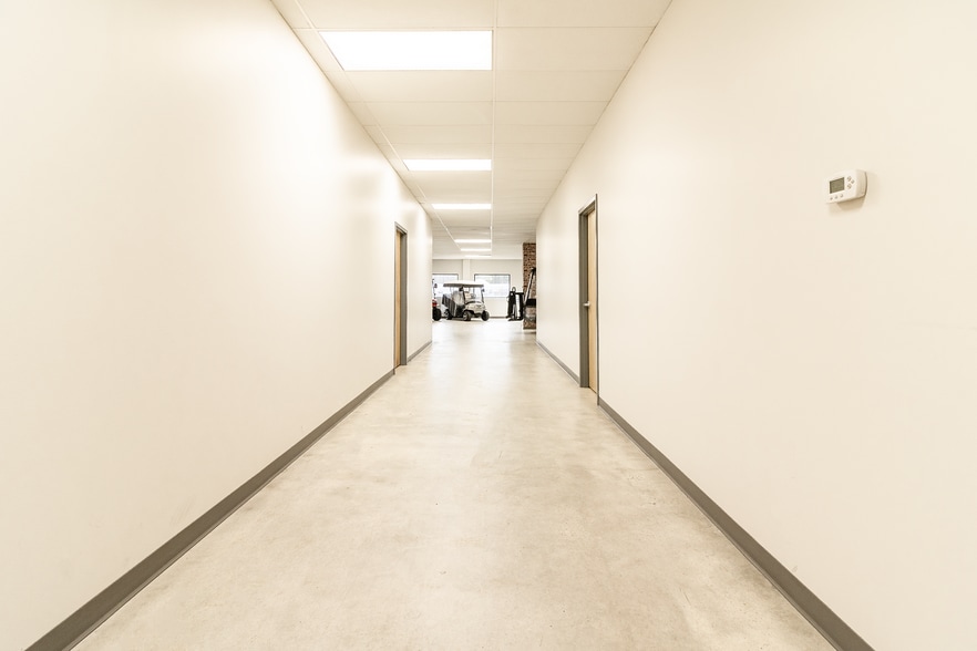 More Photos Of 1023 S Miami Blvd, Durham Warehouse For Sale